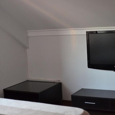 Vila Cu Trandafiri Cozy Apartments 2 Camere Bragadiru Екстериор снимка