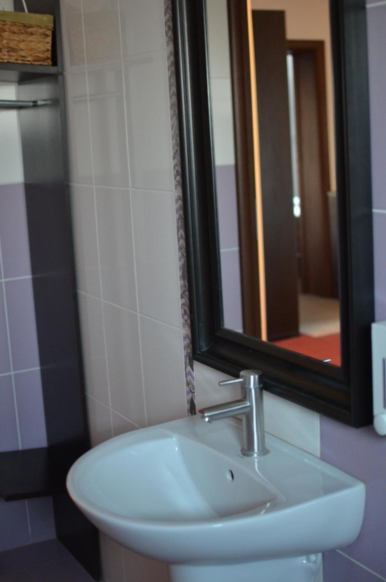 Vila Cu Trandafiri Cozy Apartments 2 Camere Bragadiru Екстериор снимка
