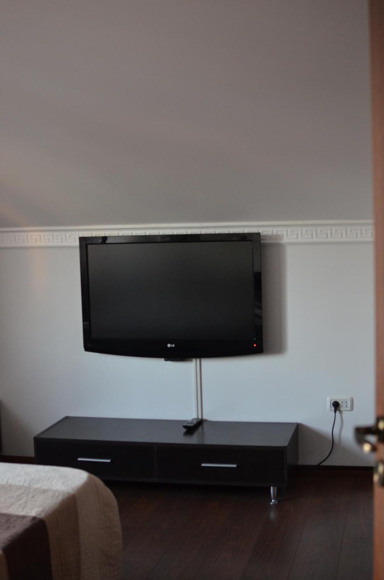 Vila Cu Trandafiri Cozy Apartments 2 Camere Bragadiru Екстериор снимка